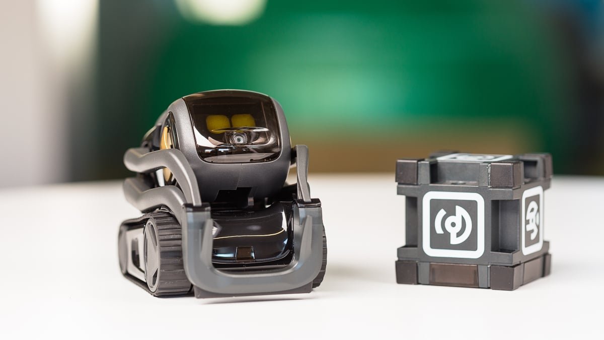 Análise do Anki Vector: Um robô compacto com uma personalidade marcante.