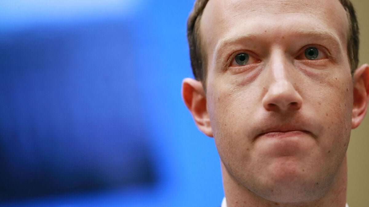 O Facebook suspende 115 contas por “comportamento coordenado inautêntico”.