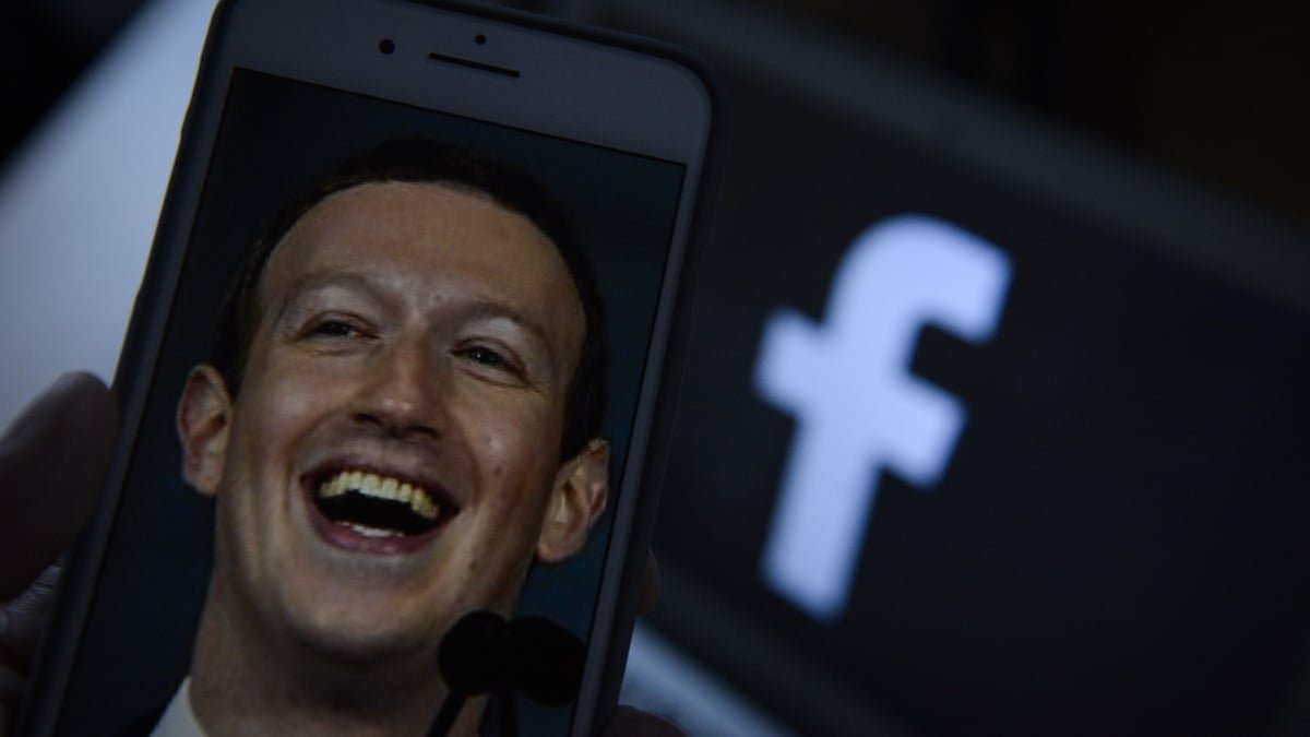 Facebook fornecerá a você um prazo de 10 minutos para retirar essa mensagem constrangedora.