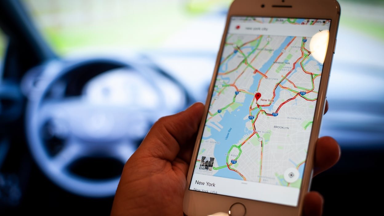 Google Maps has become a big bloated mess of features nobody wants